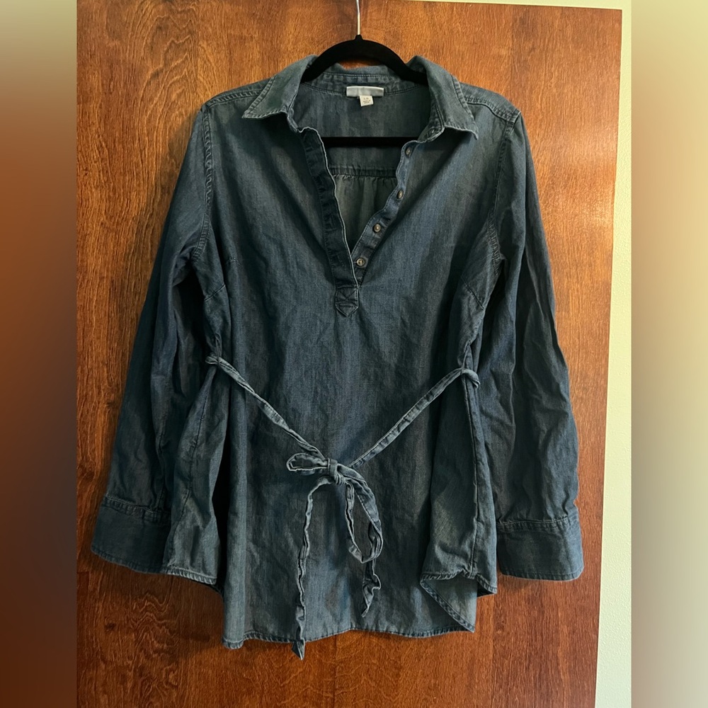 Liz Lange Maternity Denim Top